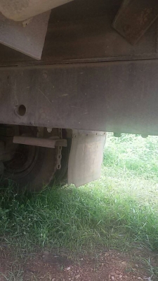 สิบล้อหางปลา เพลาเดียว