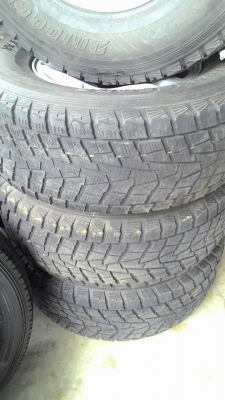 275/70R16 แม๊กลายTOYOTA พร้อมยาง BRIDGESTONE ชุด 4 ล้อ tel.081-427-3941