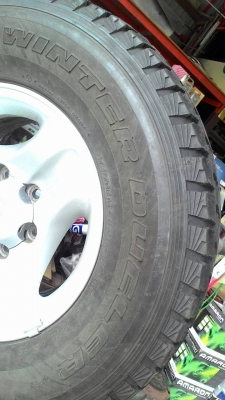 275/70R16 แม๊กลายTOYOTA พร้อมยาง BRIDGESTONE ชุด 4 ล้อ tel.081-427-3941