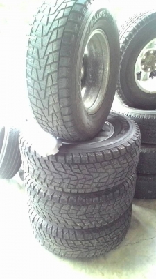 275/70R16 แม๊กลายTOYOTA พร้อมยาง BRIDGESTONE ชุด 4 ล้อ tel.081-427-3941