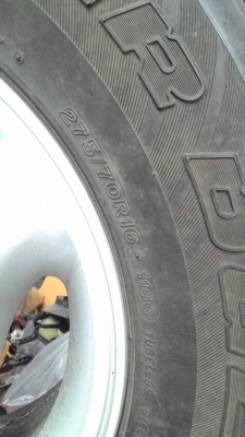 275/70R16 แม๊กลายTOYOTA พร้อมยาง BRIDGESTONE ชุด 4 ล้อ tel.081-427-3941