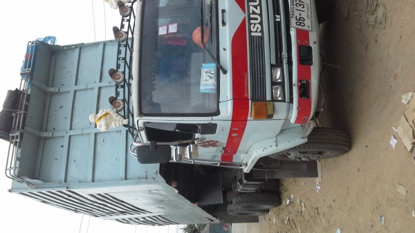 ขาย ISUZU 175เพลาเดียวดั้มเครื่อง6bg ลดเหลือ550000