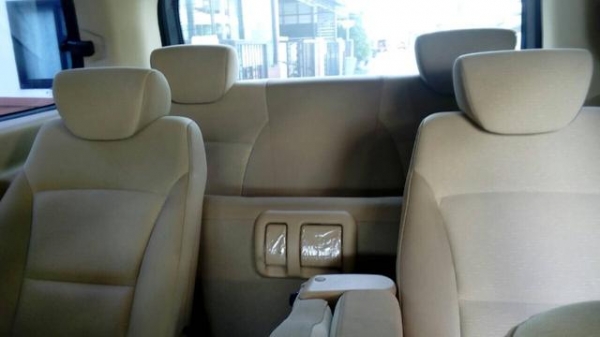 Hyundai H1 Maesto 2.5 Diesel AT ปี 2008 รถบ้านใช้งานเอง Hyundai H1 Maesto 2.5 Diesel AT ปี 2008 รถบ้านใช้งานเอง