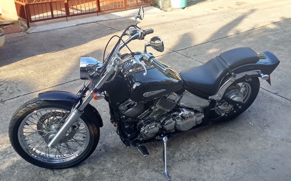 ขายด่วน yamaha dargstar 400 ปี 06 custom พร้อมทะเบียน