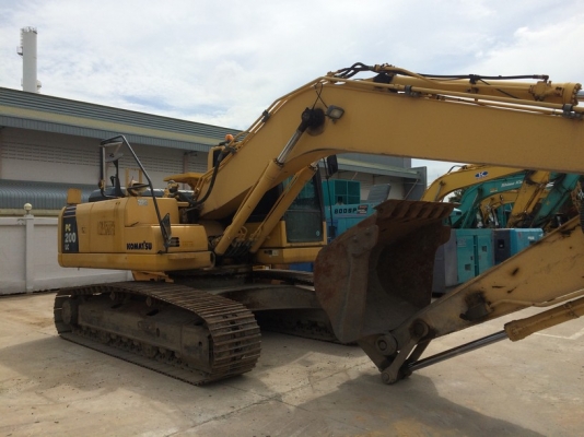 รถขุดสภาพดี Komatsu รุ่น PC200LC-8 รถขุดสภาพดี Komatsu รุ่น PC200LC-8