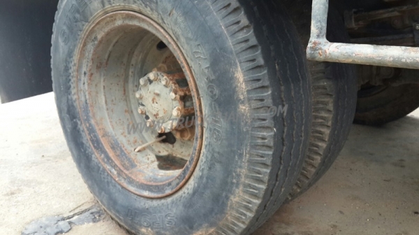 รถบรรทุก 6 ล้อดัมพ์ HINO กระบะบรรทุก ยาว 4.20 เมตร 120 แรงม้า ปีจดทะเบียน 2540