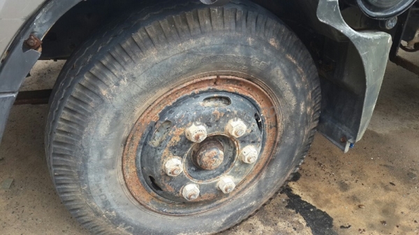 รถบรรทุก 6 ล้อดัมพ์ HINO กระบะบรรทุก ยาว 4.20 เมตร 120 แรงม้า ปีจดทะเบียน 2540