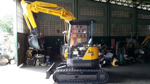 ขาย รถขุด HITACHI รุ่น EX40UR มือสองญี่ปุ่น แทร็กเหล็ก สลักแน่น เครื่องยนต์ 4สูบ แรงดี มือถือ/LINE ID : 0818753444 ขาย รถขุด HITACHI รุ่น EX40UR มือสองญี่ปุ่น แทร็กเหล็ก สลักแน่น เครื่องยนต์ 4สูบ แรงดี มือถือ/LINE ID : 0818753444