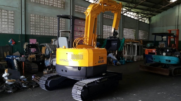 ขาย รถขุด HITACHI รุ่น EX40UR มือสองญี่ปุ่น แทร็กเหล็ก สลักแน่น เครื่องยนต์ 4สูบ แรงดี มือถือ/LINE ID : 0818753444 ขาย รถขุด HITACHI รุ่น EX40UR มือสองญี่ปุ่น แทร็กเหล็ก สลักแน่น เครื่องยนต์ 4สูบ แรงดี มือถือ/LINE ID : 0818753444