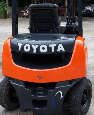ขายรถยก ฟอร์คลิฟต์TOYOTA 8FG20 เก่านอก