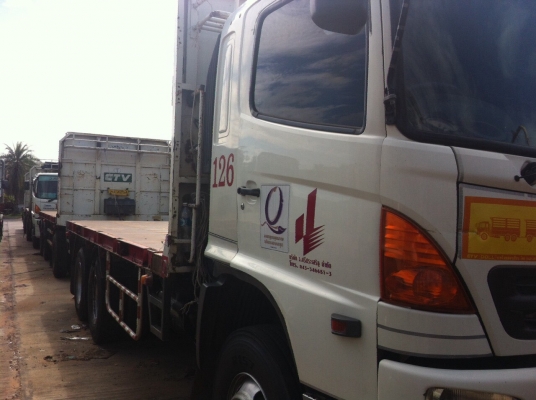 ขายรถ Hino mega 320 แรงม้า พ่วงพื้นเรียบ 3 เพลา