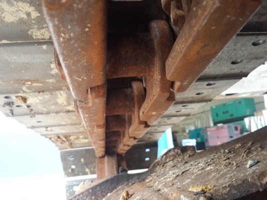 Kobelco SK60-3 จอดรออยู่ที่นิคมอุตสาหกรรมบางปะอิน