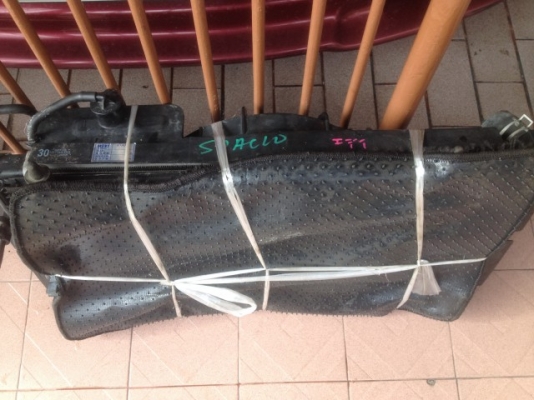 หม้อน้ำ TOYOTA WIHS ติดพัดลมเเผงเเอร์ครบเก่าญี่ปุ่นสภาพสวย