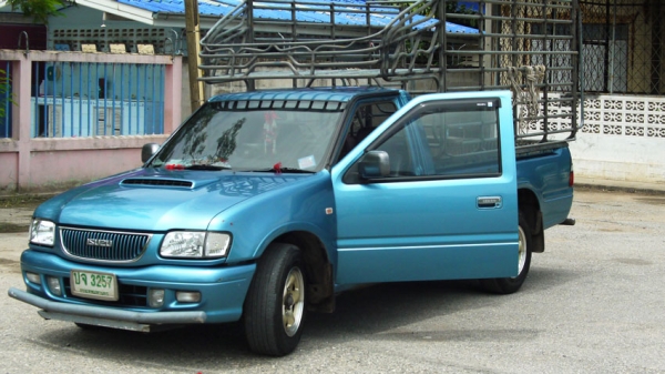 กระบะตอนเดียว isuzu dragon พร้อมคอก มีเพาเวอร์