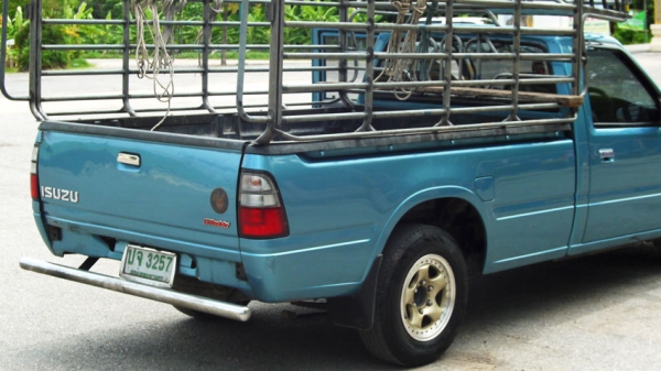 กระบะตอนเดียว isuzu dragon พร้อมคอก มีเพาเวอร์