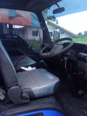 ISUZU6ล้อ ปี48เครื่อง130แรงเทอร์โบ สภาพดีพร้อมใช้