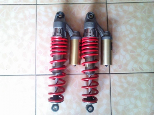 ขาย โช็ค Showa แท้ ไม่รั้ว ไม่ซึม ไม่คด