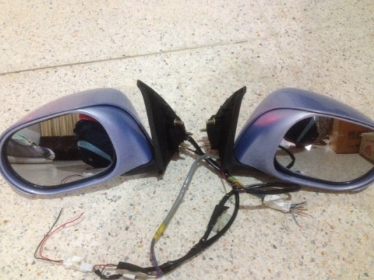 กระจกมองข้าง NISSAN MARCH ตัวนอกมีไฟเลียว LEDของเก่าญีปุ่นเเท้สภาพสวยคู่ละ