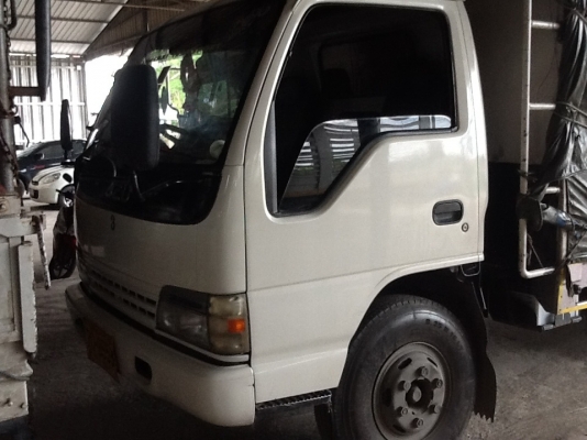 ขายด่วน 6.ล้อ150 แรงม้า พร้อมใช้  ยาว 5.5 เมตร