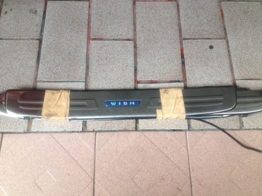 กาบติดบรรไดข้าง TOYOTA WISH ครบชุด4ชิ้นของเก่าญี่ปุ่นสภาพดี