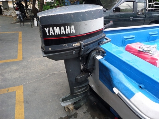 เรือไฟเบอร์ 3 ลอน 13 ฟุต พร้อมเครื่อง YAMAHA 30 แรง + ถังน้ำมัน