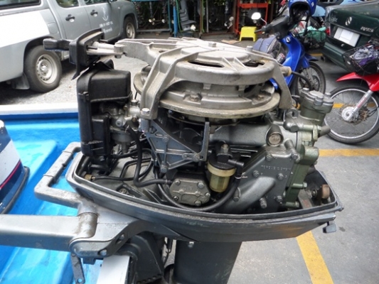 เรือไฟเบอร์ 3 ลอน 13 ฟุต พร้อมเครื่อง YAMAHA 30 แรง + ถังน้ำมัน