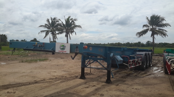 รถกึ่งพ่วง สามเพลา RCK ปี 55 (หางก้างปลา)      สภาพสวย พร้อมใช้งาน  สนใจติดต่อเอ็ม ที เจริญยนต์ สาขาปทุมธานี      โทร .081-4948363,081-7361541 ไอดีไลน์ 0814948363          ผู้ขายแจ้งม.79 พร้อมแจ้งย้ายให้ลูกค้า            &amp