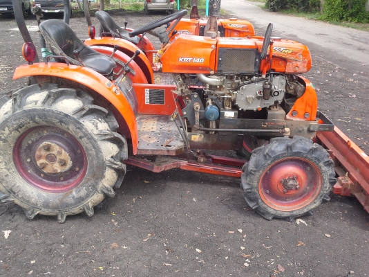 ขายครับKRT140ตราเพรชรถสวยมากครับพร้อมใช้มีดันหน้าเหมาะสำหรับงานพื้นที่เล็กๆรถเคื่องดีระบบทุกอย่างปกติ