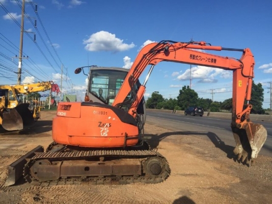 ขายรถแบคโฮ HITACHI ZX75US ปี 2003 คอลโทรลสั้น ปั้มนิ้ว รถนอกนำเข้าเองจากญี่ปุ่น มีVDOการทำงานครับ