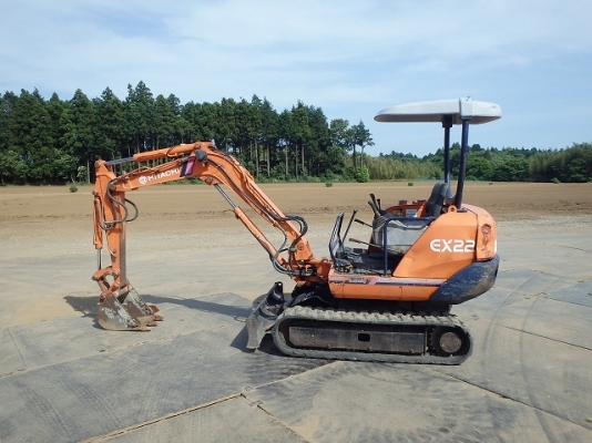 EX22 รถขุดเล็ก นำเข้าเองจากญี่ปุ่น สภาพดีครับ