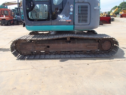 ขายรถแบคโฮ KOBELCO SK135SR YY04 ปี 2008 สภาพสวยพร้อมใช้งาน รถนอกนำเข้าเองจากญี่ปุ่น มีVDOการทำงานครับ ขายรถแบคโฮ KOBELCO SK135SR YY04 ปี 2008 สภาพสวยพร้อมใช้งาน รถนอกนำเข้าเองจากญี่ปุ่น มีVDOการทำงานครับ