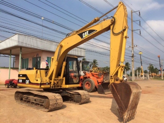 ขายรถแบคโฮ CAT 312B สภาพสวยพร้อมใช้งาน รถนอกนำเข้าเองจากญี่ปุ่น มีVDOการทำงานครับ