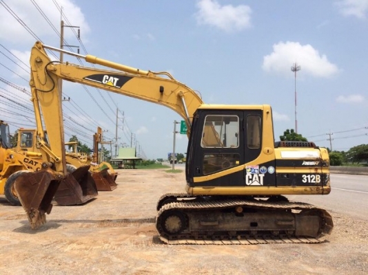 ขายรถแบคโฮ CAT 312B สภาพสวยพร้อมใช้งาน รถนอกนำเข้าเองจากญี่ปุ่น มีVDOการทำงานครับ