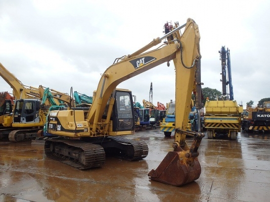 ขายรถแบคโฮ CAT 312B สภาพสวยพร้อมใช้งาน รถนอกนำเข้าเองจากญี่ปุ่น มีVDOการทำงานครับ