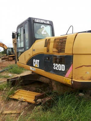 ขายอะใหล่ด่วน CAT320D (ขายอะใหล่นะครับ) รถเข้ามาแล้วครับเอาได้เลย