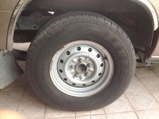 ยาง 195r14 สภาพ 95\% ไม่มีปะ 4เส้น