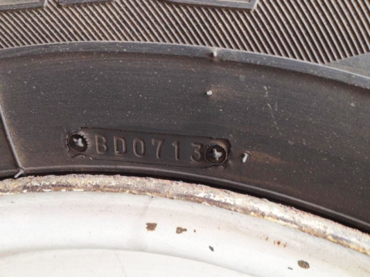 ยาง 195r14 สภาพ 95\% ไม่มีปะ 4เส้น