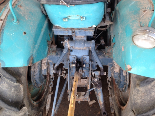 ขายรถไถ คูโบต้า L2601 เพลาเดียวมีใบดัน+ผาน 5 เครื่องดีปั้มดี หางไม่ตก