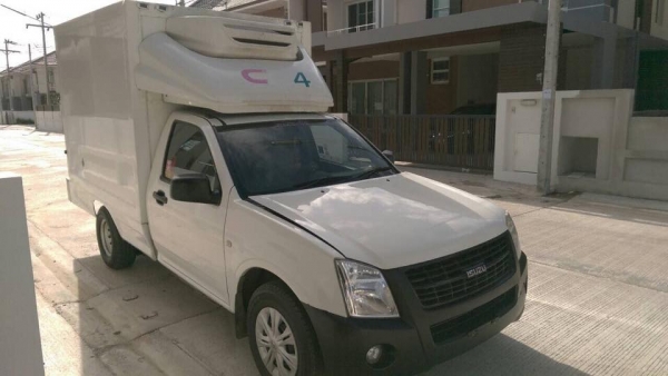 ขาย isuzu d max หัวเดียว +ตู้เย็น-18องศา เครื่อง2500cc