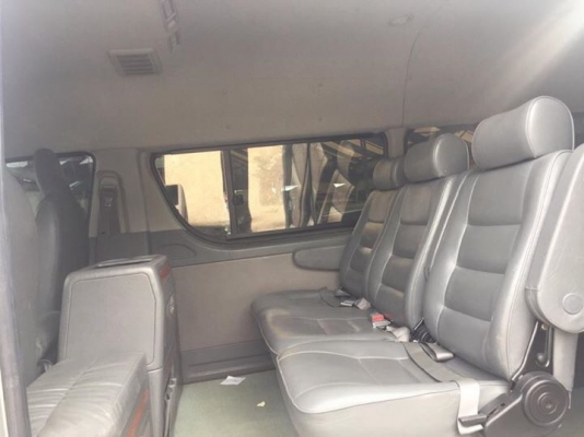 ขายรถตู้ดีเซล2.5ปี10เกียMT โทร0877758887 นางเบสท์รถตู้ท่าพระ