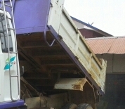 ขายชุดดั้ม ราคา 89,000บ  ชุดดั้มสามมิตรแท้ 6ตัน อุปกรณ์ปั้มครบ กะบะ5คิวสวยๆไม่มีผุ ก้วง 2.3ม ยาว3.80ม พร้อมประกอบใช้งาน