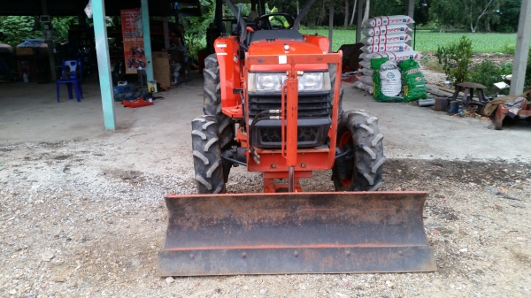 ขายรถไถคูโบต้า KUBOTA L3408DI (4WD) รถสวยรถดีมาอีกคันครับ ขายรถไถคูโบต้า KUBOTA L3408DI (4WD) รถสวยรถดีมาอีกคันครับ