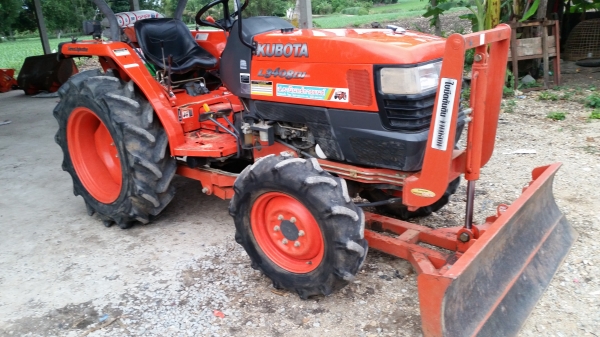 ขายรถไถคูโบต้า  KUBOTA     L3408DI (4WD)  รถสวยรถดีมาอีกคันครับ
