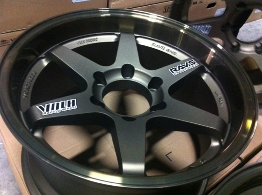 ขายล้อใหม่ TE37 ก้านตรงขอบ17 หน้า8 หลัง9 6รู วงละ 4500