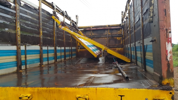 ขายรถพ่วง 18 ล้อ แม่+ลูก กระบะเนียม MITSUBISHU FN527M ปี.43 ลูกปี.47.เครื่อง225 โบ เกียร์ฟูลเลอร์ รถสวย ราคา1350000 สนใจรีบจองด่วน