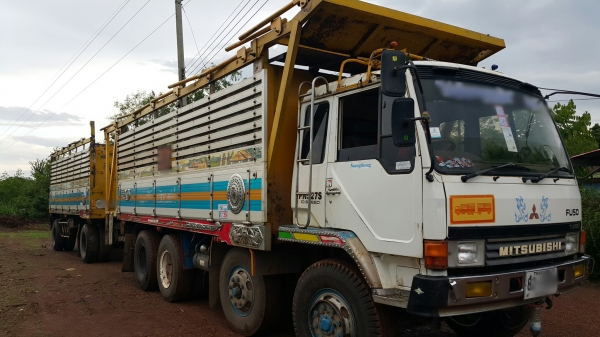 ขายรถพ่วง 18 ล้อ แม่+ลูก กระบะเนียม MITSUBISHU FN527M ปี.43 ลูกปี.47.เครื่อง225 โบ เกียร์ฟูลเลอร์ รถสวย ราคา1350000 สนใจรีบจองด่วน