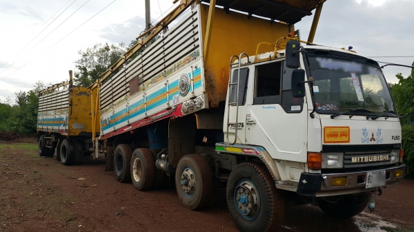 ขายรถพ่วง 18 ล้อ แม่+ลูก กระบะเนียม MITSUBISHU FN527M ปี.43 ลูกปี.47.เครื่อง225 โบ เกียร์ฟูลเลอร์ รถสวย ราคา1350000 สนใจรีบจองด่วน