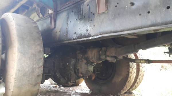 ขายรถ 10 ล้อ 2 เพลา กระบะเหล็กข้างเรียบดั้ม ISUZU 210 รถเดิม ราคา.850000 สนใจโทรด่วน