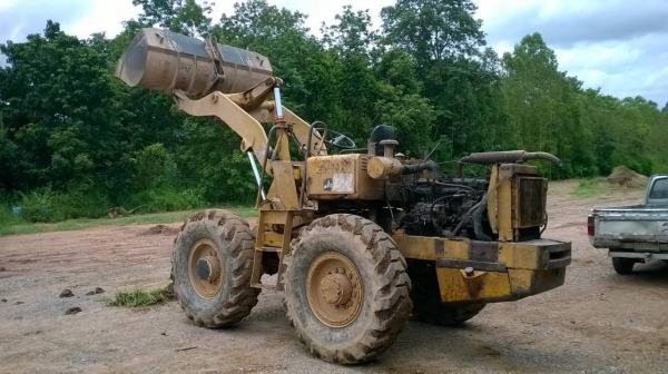 ขายรถตัก KOMATSU JH รถใช้งานอยู่ทุกวัน ยางดี เครื่องดี ปั้มดี ราคาต่อรองได้ ขายรถตัก KOMATSU JH รถใช้งานอยู่ทุกวัน ยางดี เครื่องดี ปั้มดี ราคาต่อรองได้