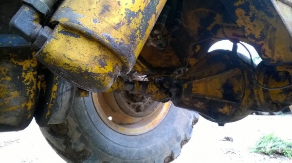 ขายรถตัก KOMATSU JH รถใช้งานอยู่ทุกวัน ยางดี เครื่องดี ปั้มดี ราคาต่อรองได้ ขายรถตัก KOMATSU JH รถใช้งานอยู่ทุกวัน ยางดี เครื่องดี ปั้มดี ราคาต่อรองได้